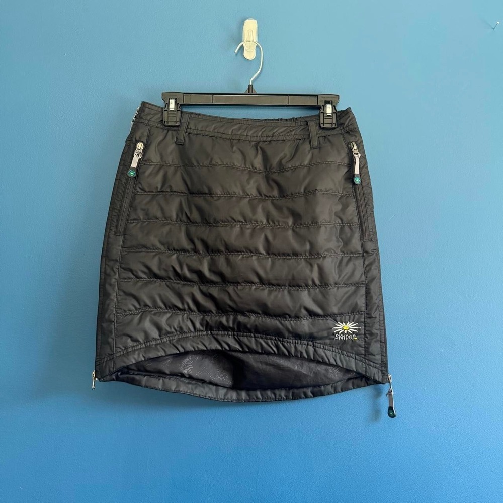 Skhoop‎ Quilted Puffer Mini Skirt Women's Size Small Black Embroidered Down Ski